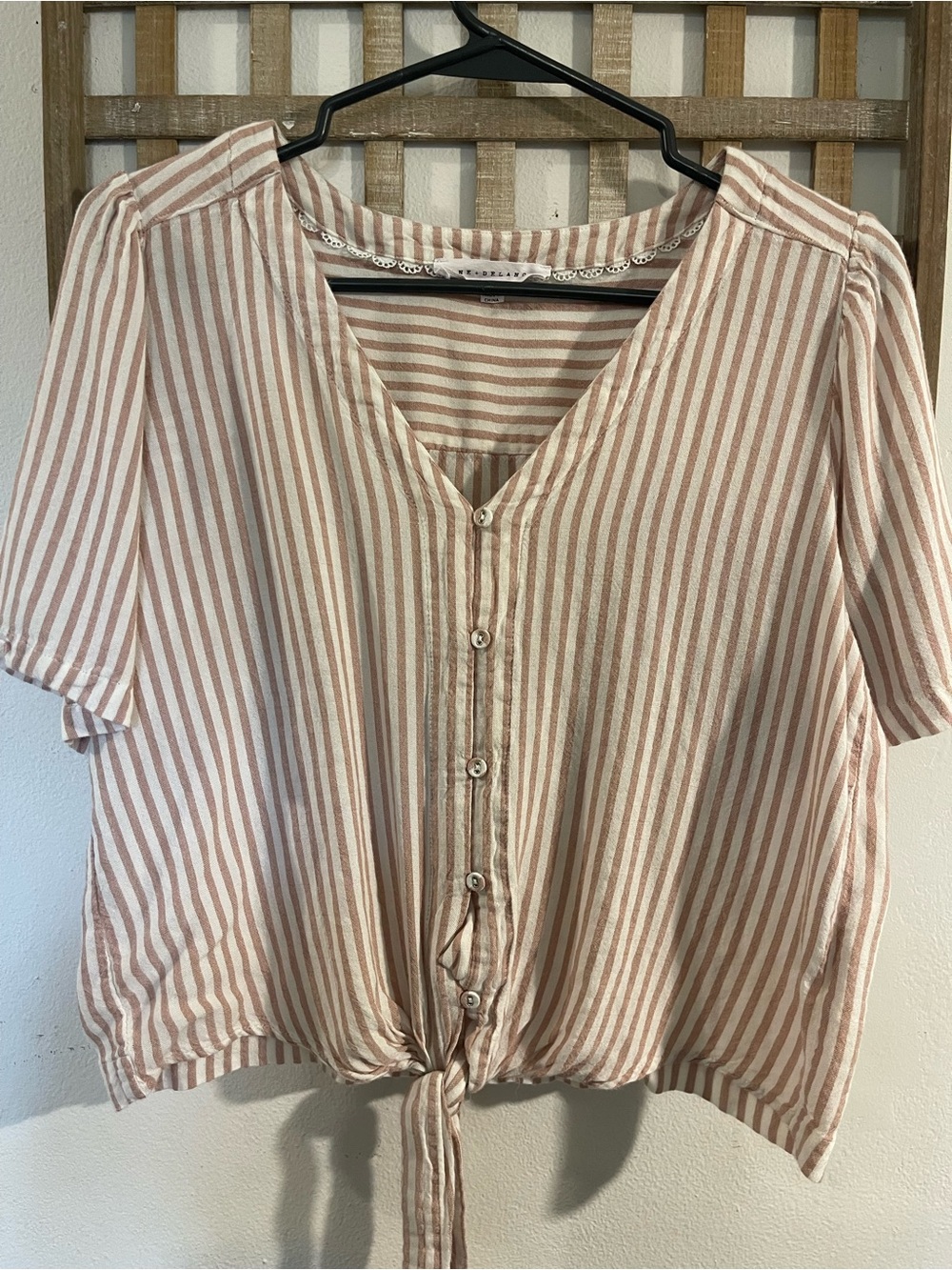 Striped V-Neck Tie-Front Women’s small Top - Cream & Tan Jane + Delano